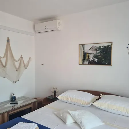 Raos Guest house 4*