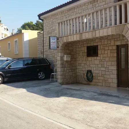 Casa de hóspedes Raos