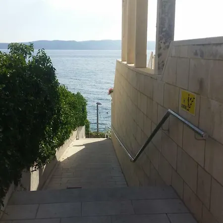 Raos Maison d'hôtes Brela