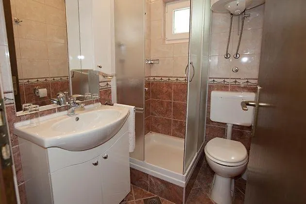 Guest house Raos Brela