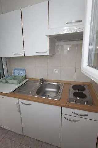 Guest house Raos 4*