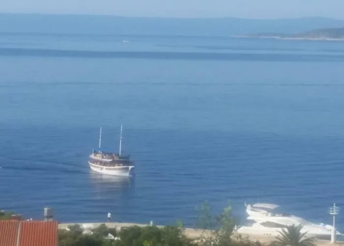 بيت ضيافة Raos 4*